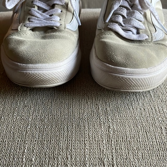Cream colored Vans - Picture 3 of 8